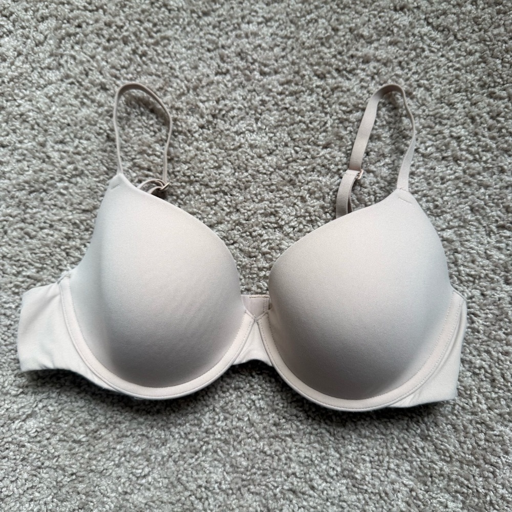 Skims Fits Everybody T-Shirt Bra